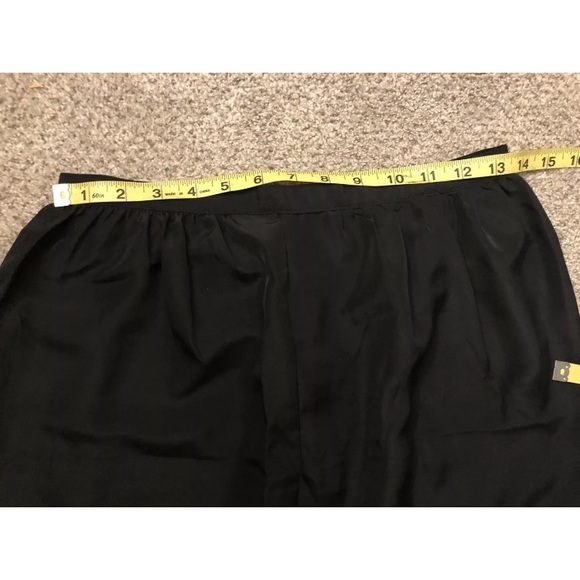 Short Lace Mini Skirt Black Forever 21 Size S NWT - Picture 5 of 5